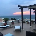 דירה Tra Cielo E Mare ג'ובינאצו