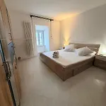 דירה Tra Cielo E Mare ג'ובינאצו