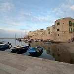 דירה Tra Cielo E Mare ג'ובינאצו