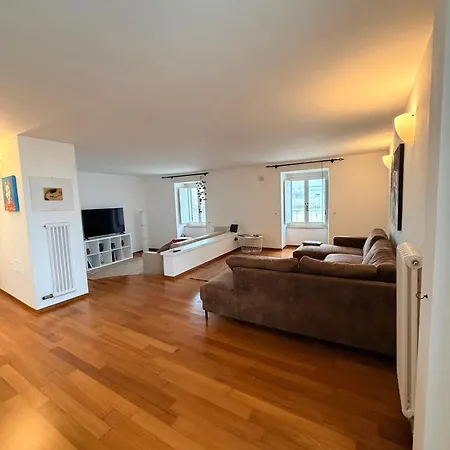 Appartamento Tra Cielo E Mare